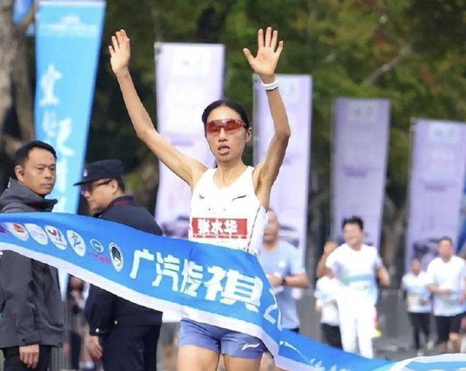 原創(chuàng)張水華2025年跑步收入達數(shù)十萬！未來4條路賺錢：其中3條都不好走