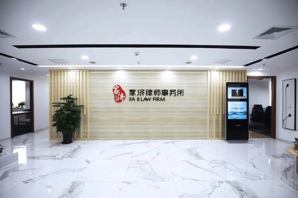 共話權(quán)威刑事律師怎么收費(fèi)，著名刑事律師哪個(gè)好，出名刑事律師Top10？